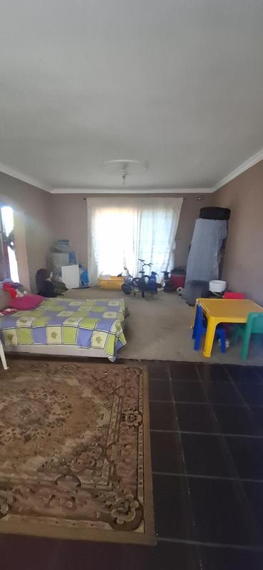 4 Bedroom Property for Sale in Cravenby Western Cape